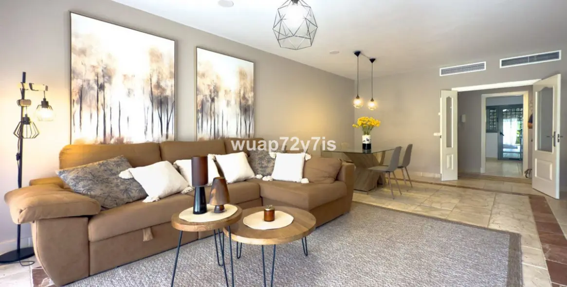 Продажа апартаментов на первом этаже в Estepona 4