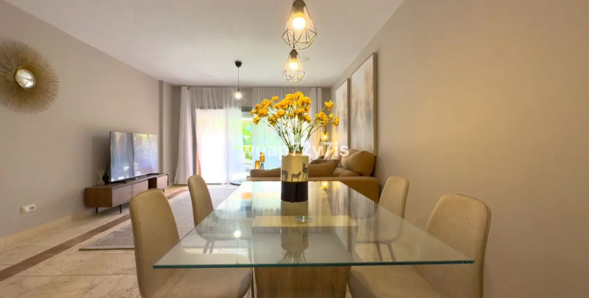 Продажа апартаментов на первом этаже в Estepona 5