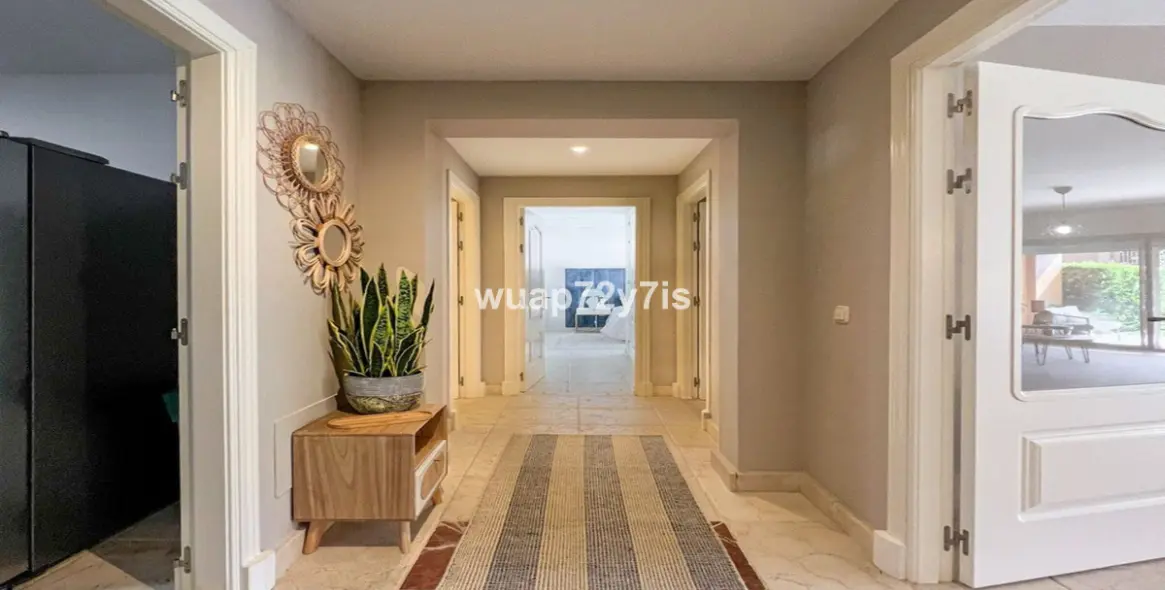 Продажа апартаментов на первом этаже в Estepona 12