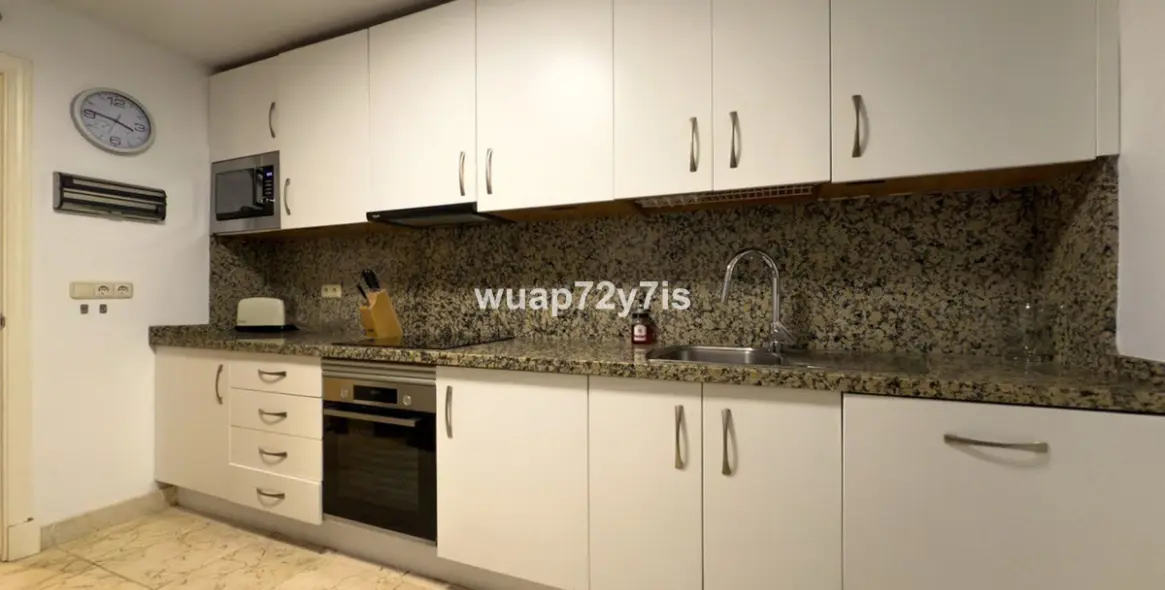 Продажа апартаментов на первом этаже в Estepona 14