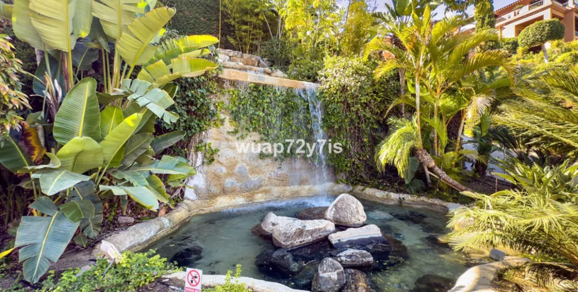 Venta de apartamento en planta baja en Estepona 25