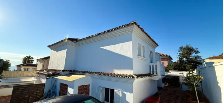 Продажа  отдельно стоящей виллы в Torreguadiaro 2
