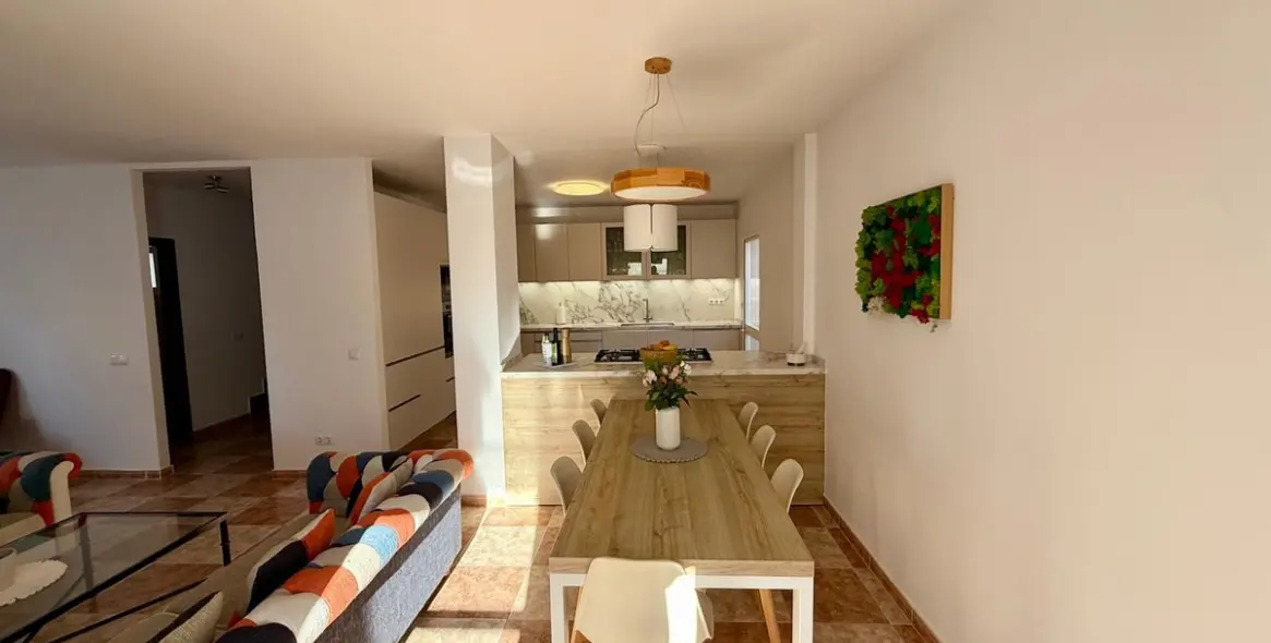 Продажа  отдельно стоящей виллы в Torreguadiaro 9