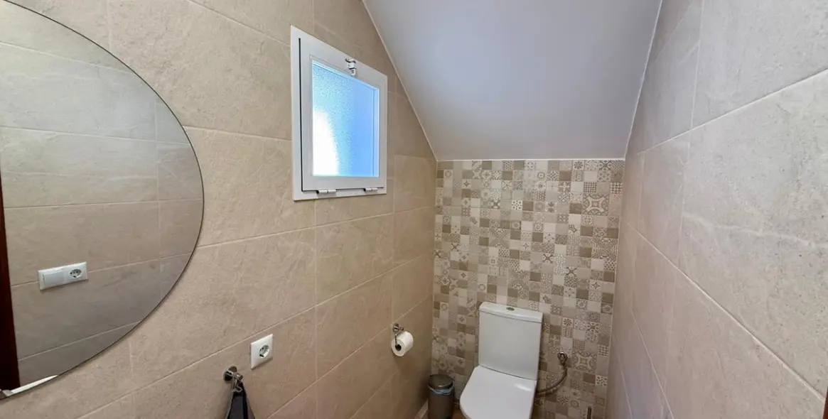 Продажа  отдельно стоящей виллы в Torreguadiaro 11