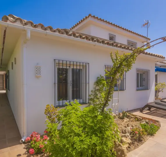 Oтдельно стоящая вилла R4747885