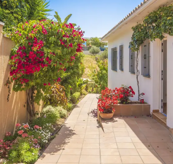 Oтдельно стоящая вилла R4747885