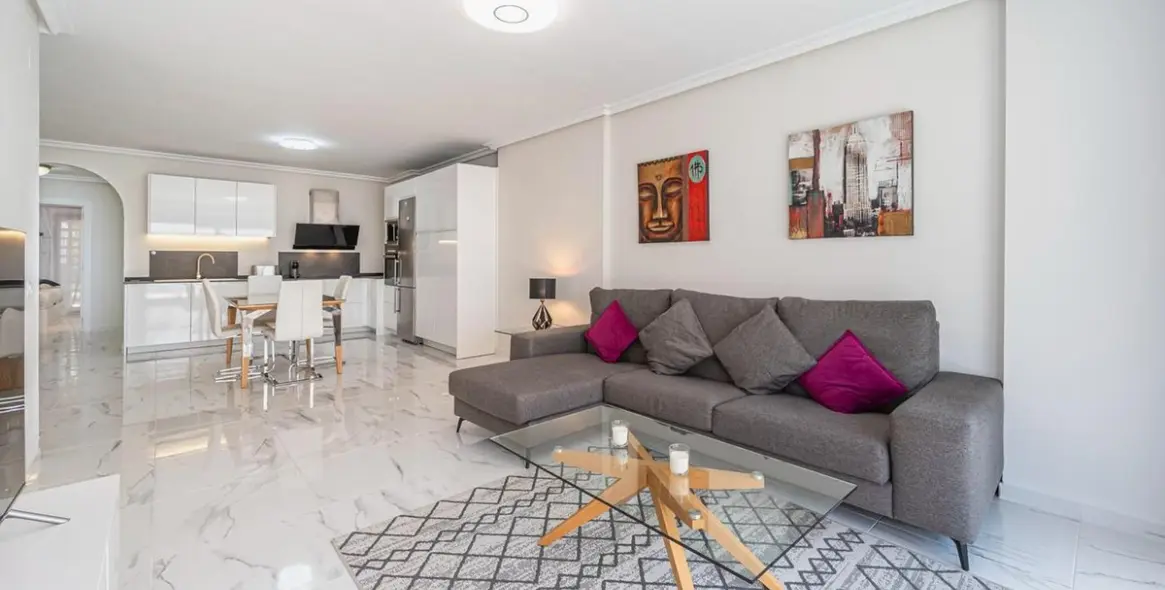 Продажа апартаментов на первом этаже в Nueva Andalucía 5