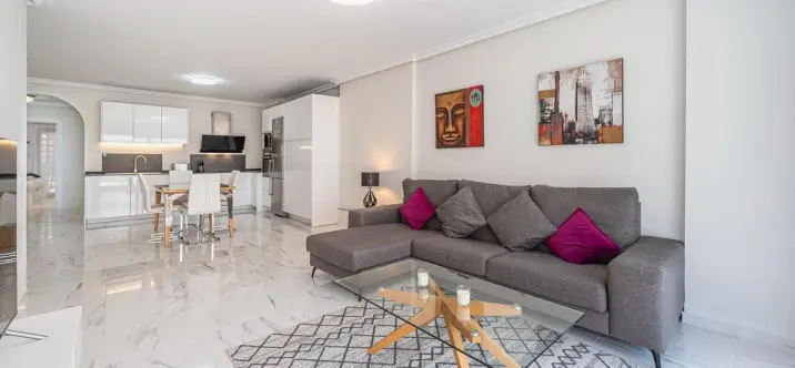 Продажа апартаментов на первом этаже в Nueva Andalucía 4