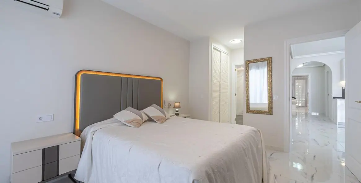 Продажа апартаментов на первом этаже в Nueva Andalucía 15