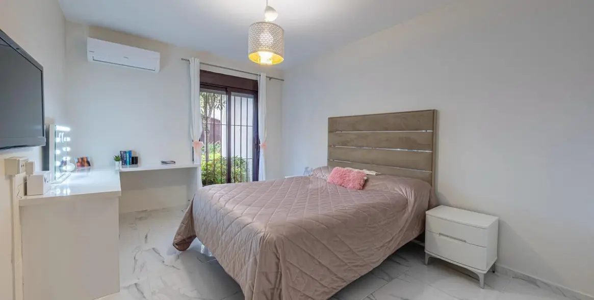 Продажа апартаментов на первом этаже в Nueva Andalucía 17