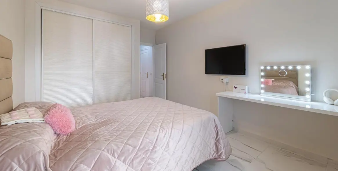 Продажа апартаментов на первом этаже в Nueva Andalucía 19