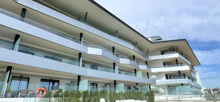 Продажа апартаментов на среднем этаже в Carvajal 4