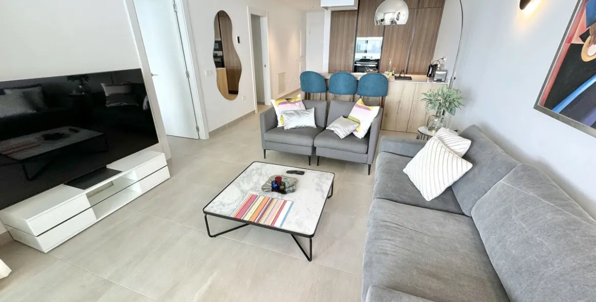 Продажа апартаментов на среднем этаже в Carvajal 10