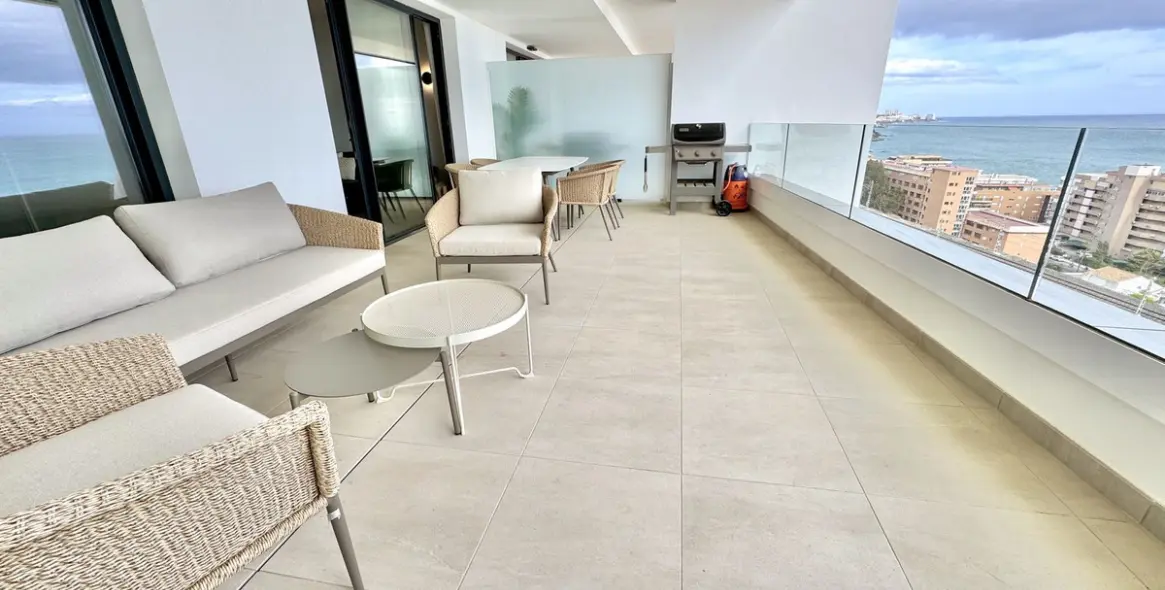 Продажа апартаментов на среднем этаже в Carvajal 13