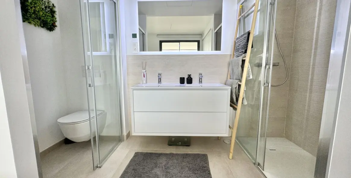 Продажа апартаментов на среднем этаже в Carvajal 17