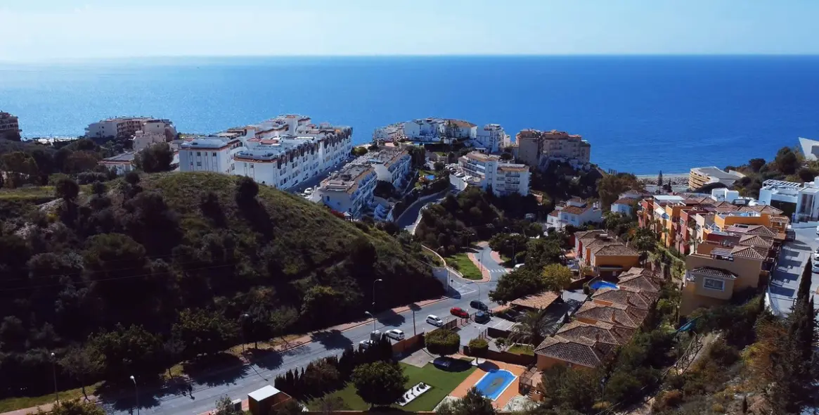 Продажа  жилого участка в Benalmadena Costa 1