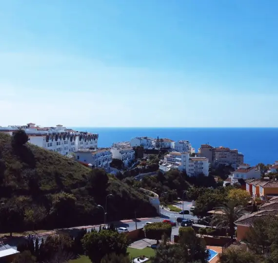 Продажа  жилого участка в Benalmadena Costa