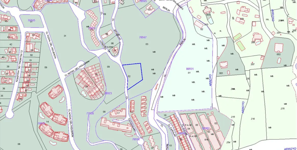 Продажа  жилого участка в Benalmadena Costa 11