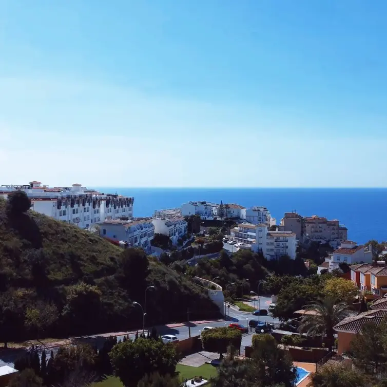 Продажа  жилого участка в Benalmadena Costa