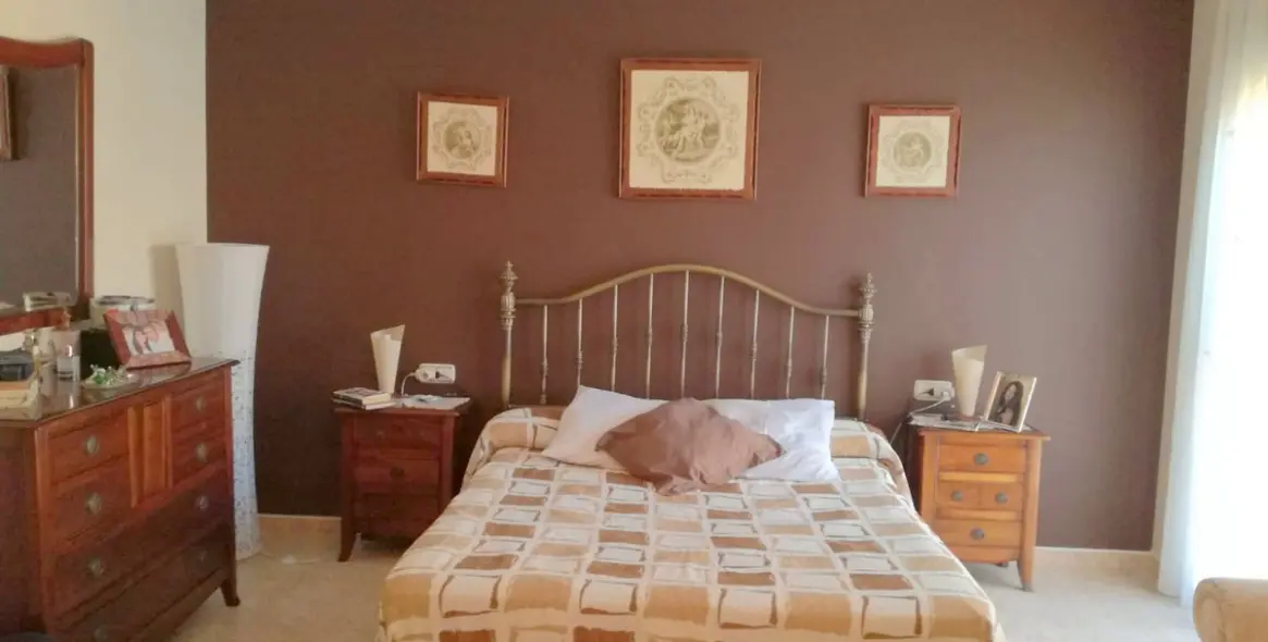 Sale of detached villa in Estacion de Cartama 14