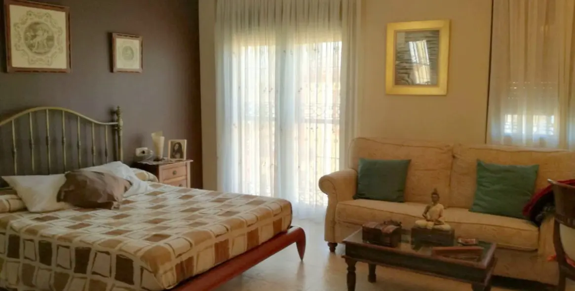 Sale of detached villa in Estacion de Cartama 15