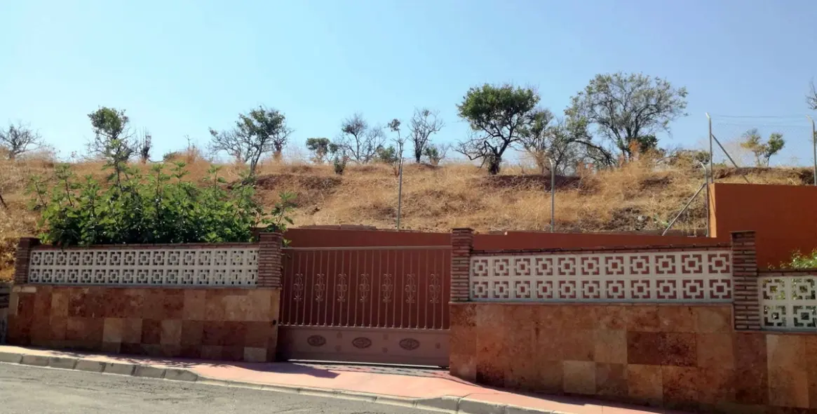 Sale of detached villa in Estacion de Cartama 37