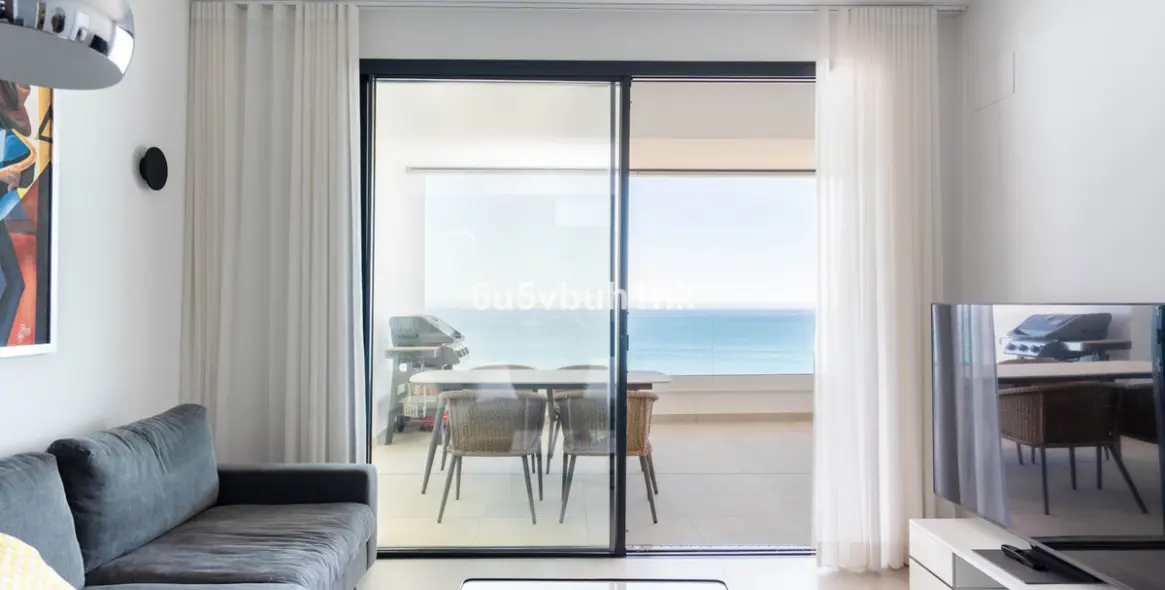 Sale of ground floor apartment in El Higueron 3