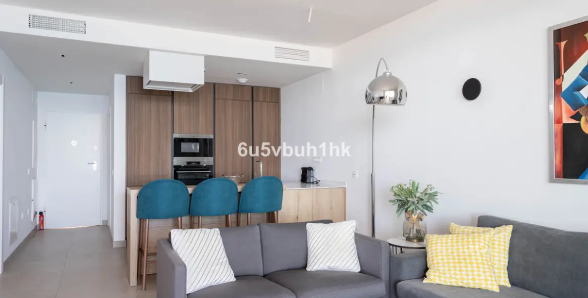 Sale of ground floor apartment in El Higueron 4