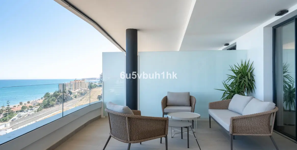 Sale of ground floor apartment in El Higueron 6