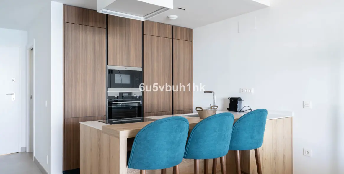 Sale of ground floor apartment in El Higueron 10