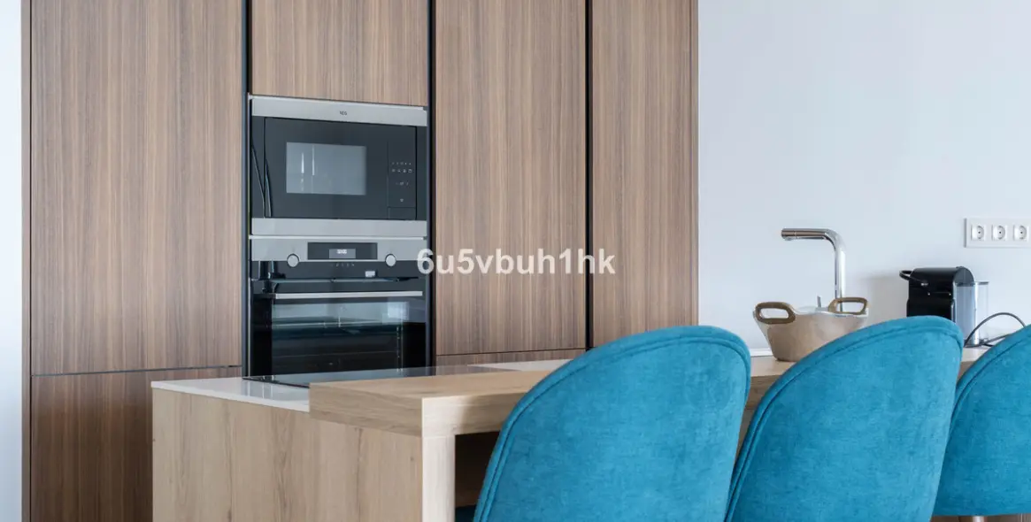 Sale of ground floor apartment in El Higueron 14