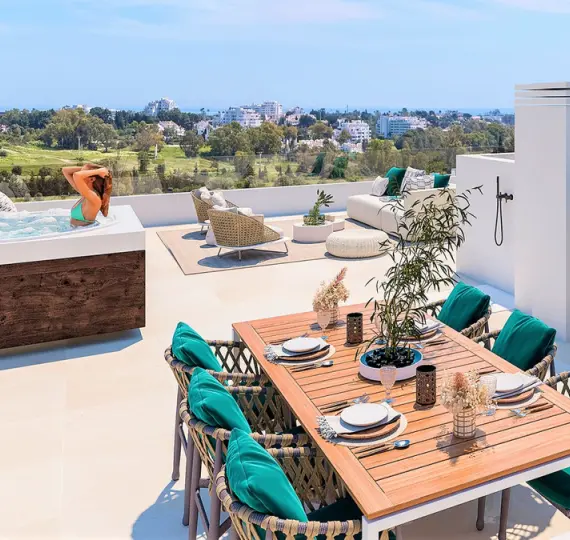 Продажа апартаментов на первом этаже в Estepona