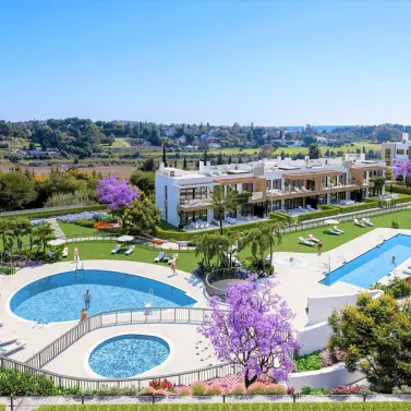 Sale of ground floor apartment in Estepona