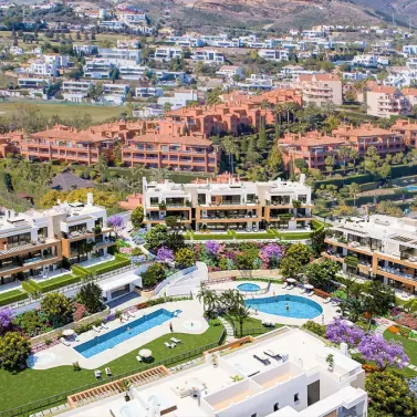 Sale of ground floor apartment in Estepona