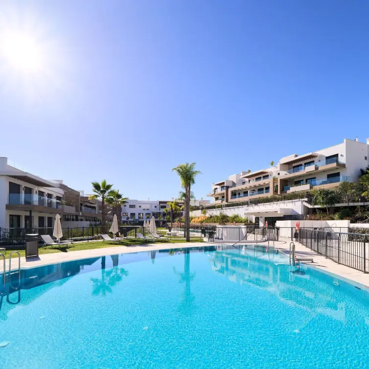 Venta de apartamento en planta baja en Estepona