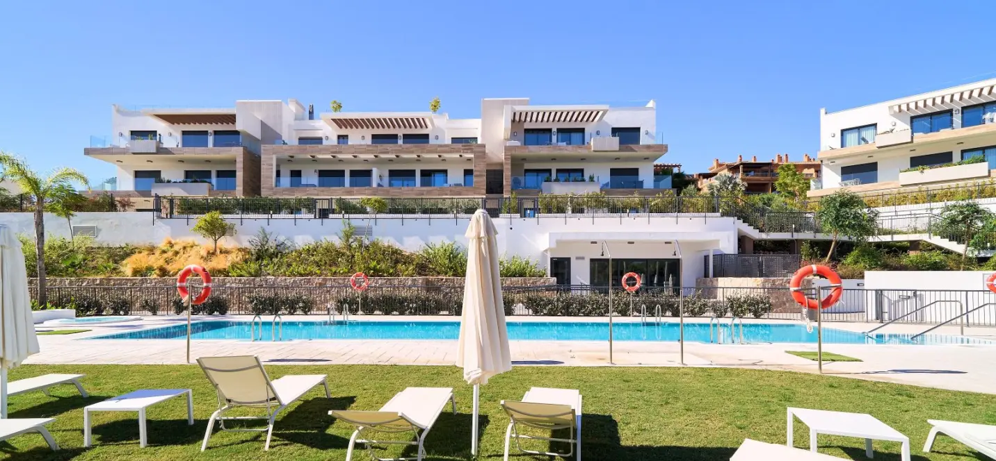Venta de apartamento en planta baja en Estepona 3