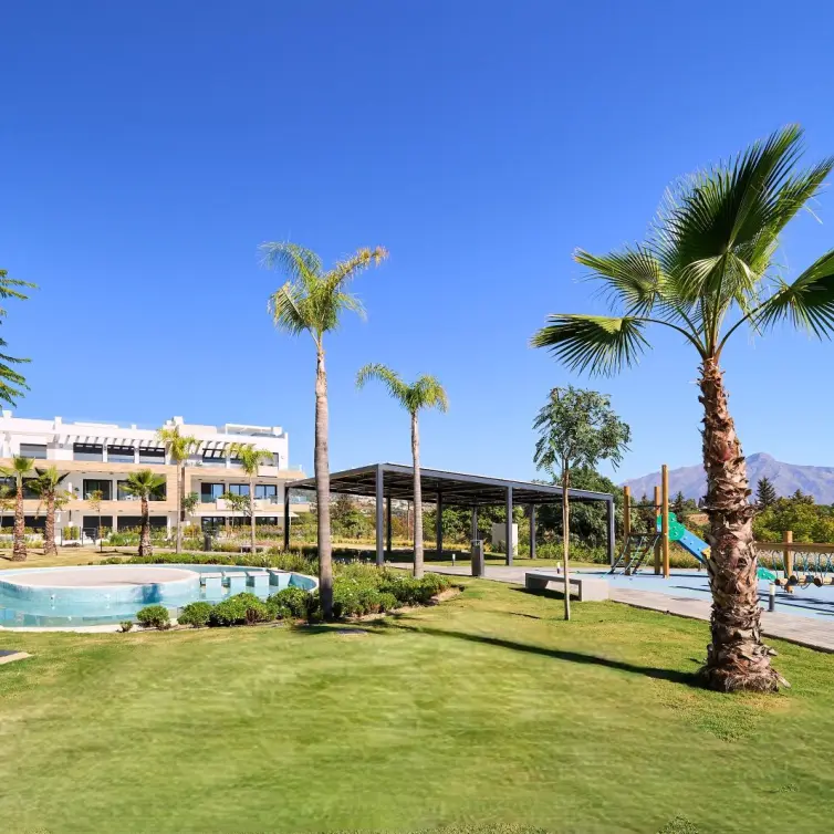 Venta de apartamento en planta baja en Estepona