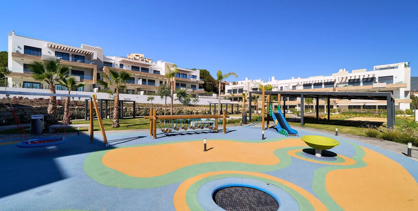 Sale of ground floor apartment in Estepona 7
