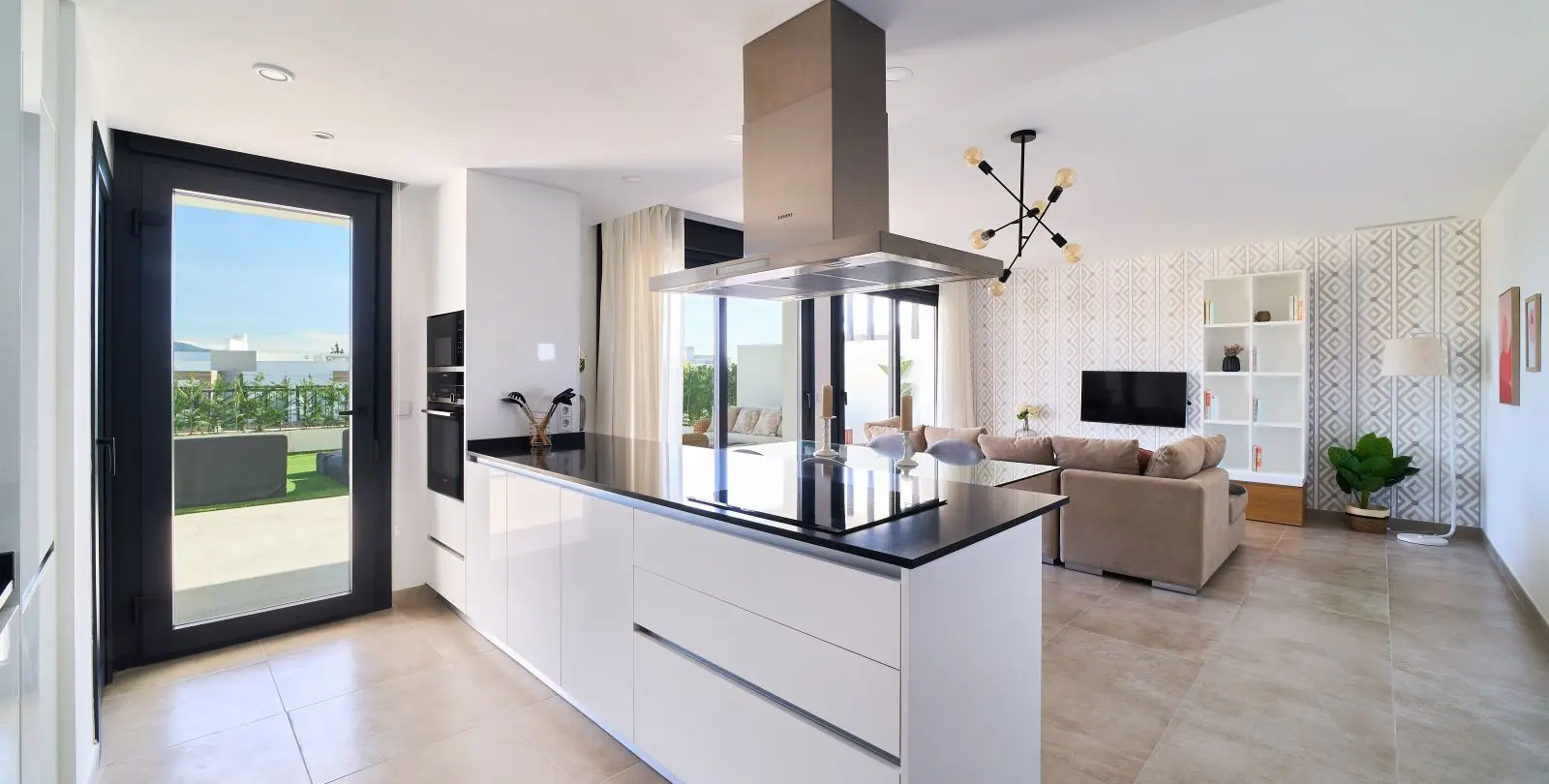 Sale of ground floor apartment in Estepona 12