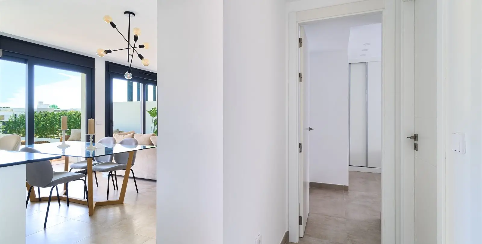 Sale of ground floor apartment in Estepona 14