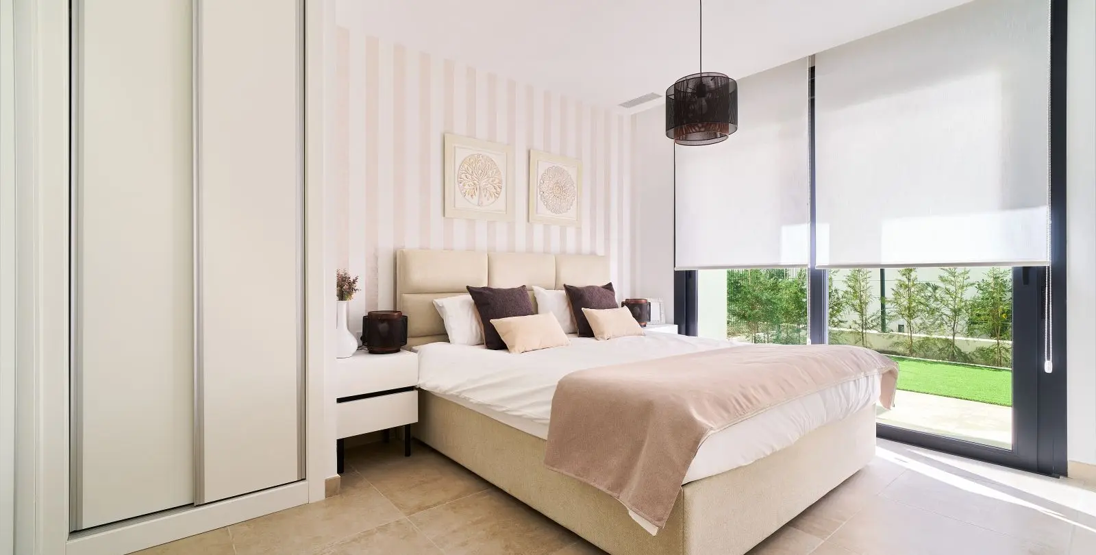Sale of ground floor apartment in Estepona 15
