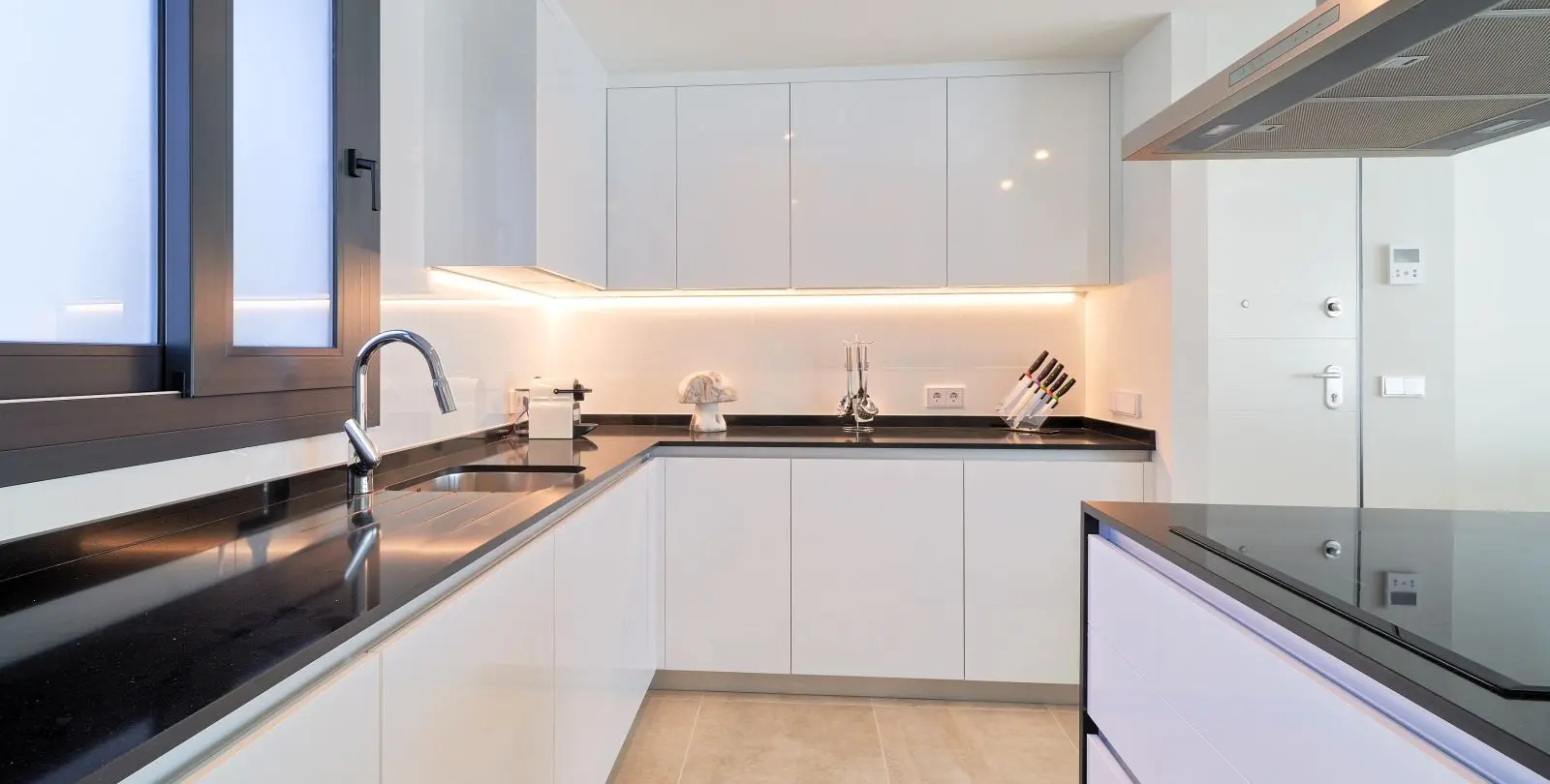 Sale of ground floor apartment in Estepona 25