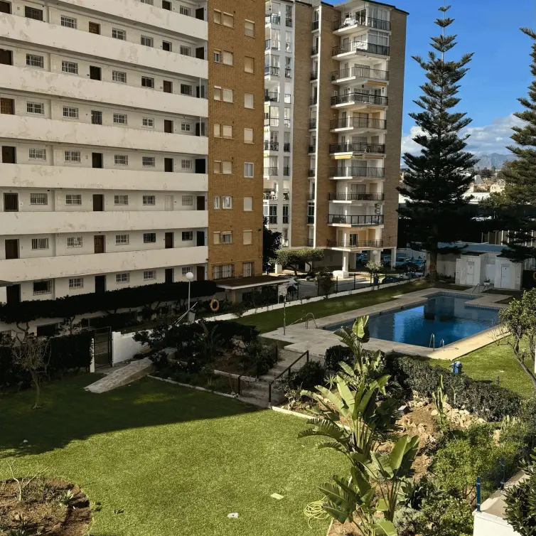 Продажа апартаментов на среднем этаже в Fuengirola