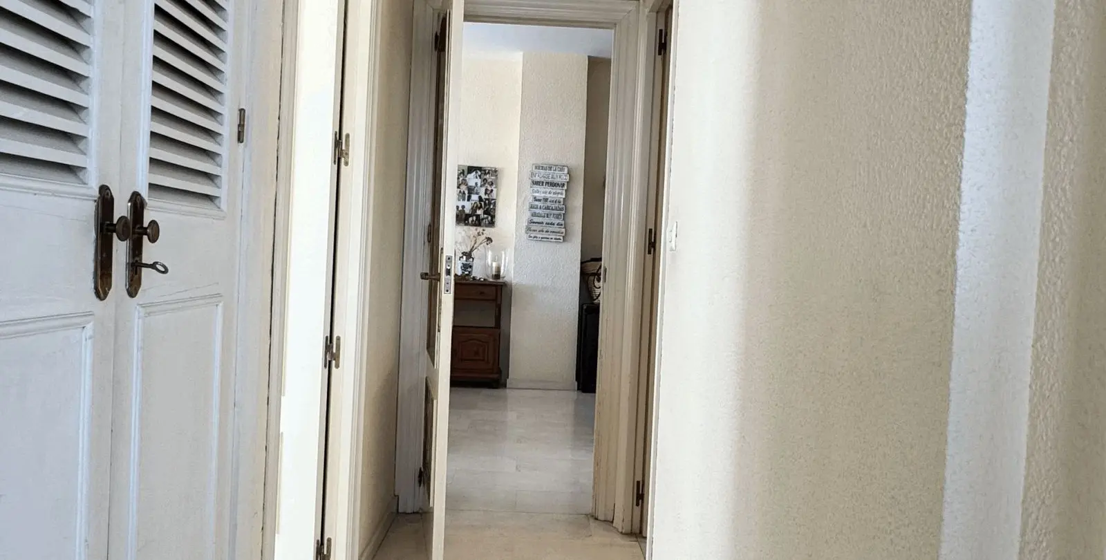 Sale of middle floor apartment in Fuengirola 4