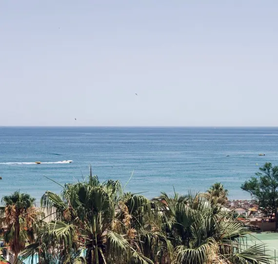 Venta de apartamento en planta media en Torremolinos