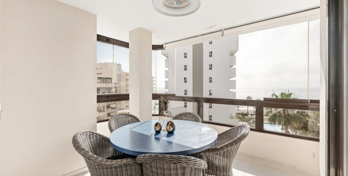 Sale of middle floor apartment in Torremolinos 11