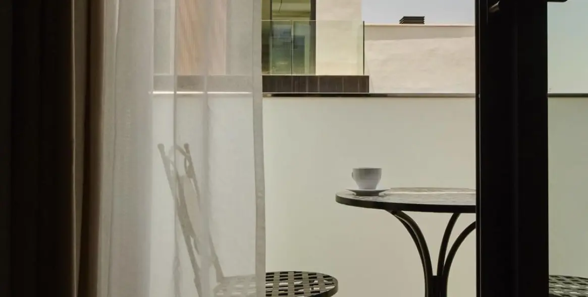 Sale of middle floor apartment in Marbella 16