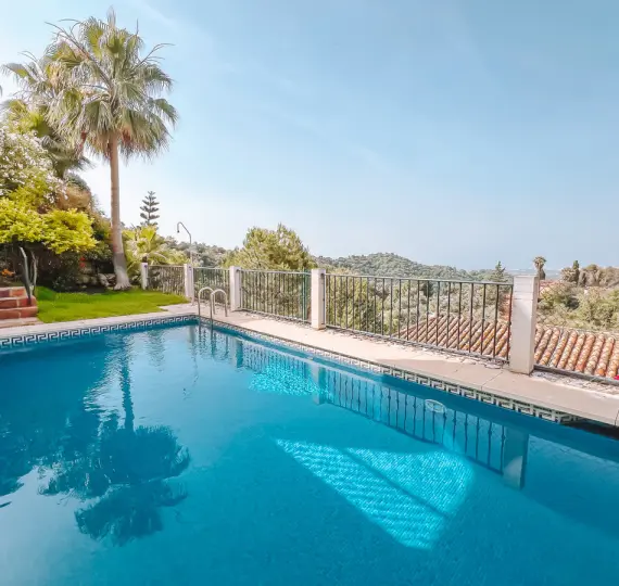 Oтдельно стоящая вилла R5113822