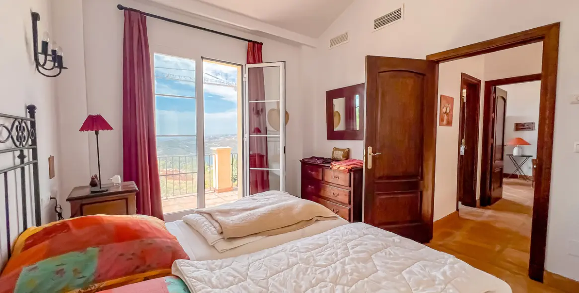 Продажа  отдельно стоящей виллы в Marbella (район Marbella) 10