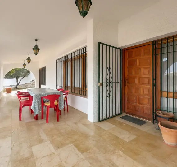 Продажа  отдельно стоящей виллы в Cerros del Aguila